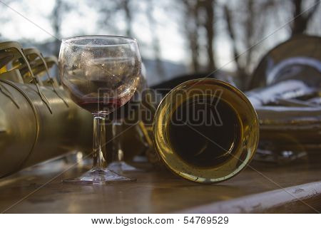 Red wine and music