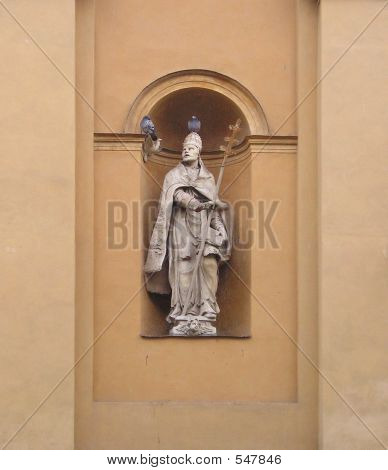 Statua