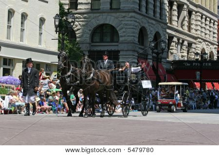 Wisconsin Govener Jim Doyle At Great Circus Parade Milwaukee Wi July 12 2009 Wide
