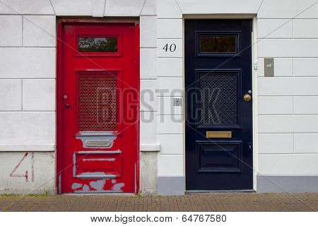 blue red door contrast