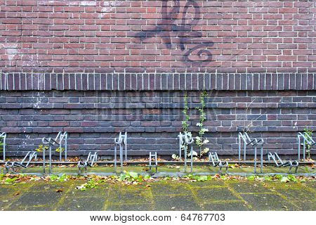 empty bike stand