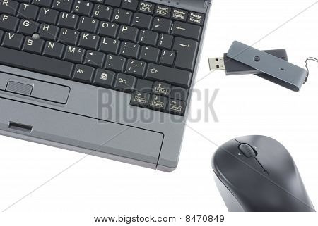 Laptop-, egér- és Usb Flash