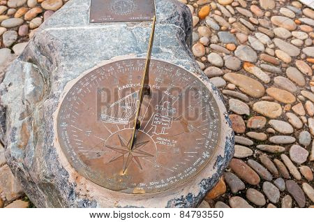 Sundial At The Bartolomeu Diaz Museum.