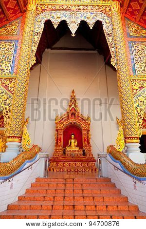 Buddha Statue At Wat Chedi Luang, Chiang Mai