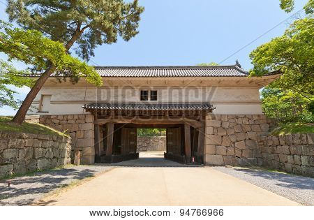 Oteichinomon Gate (1670) Of Marugame Castle, Japan