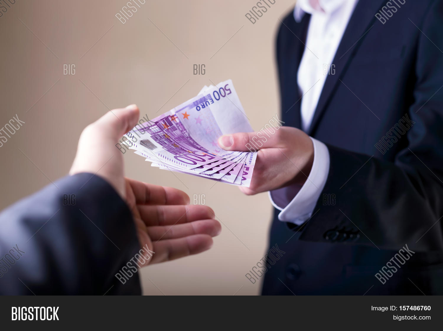 Коррупция. Bribery and corruption. Отказ от взятки картинки. Дача взятки. Сделка деньги.