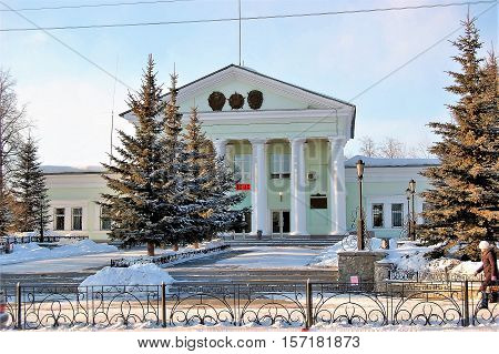 04 March 2013. City of Upper Salda, Sverdlovsk region. The old gate and building of the plant Verkhnaya Salda metallurgical plant, VSMPO now in late winter.