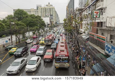 BANGKOK THAILAND - OCT 2 : public transport service in rainning day in Pratunam area on october 2 2016 thailand.