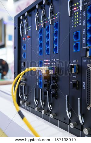 Fiber optic connecting on network swtich