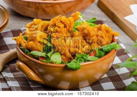 Crispy Onion Bhajis