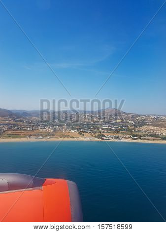 View from the plane to Crete, the city's attractions.