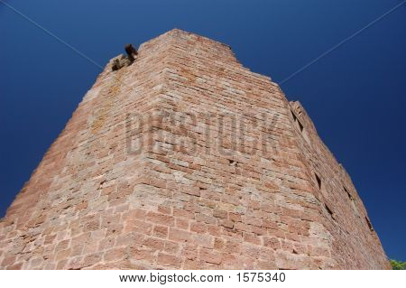 Hlavní zdi zříceniny, Hohenecken hrad