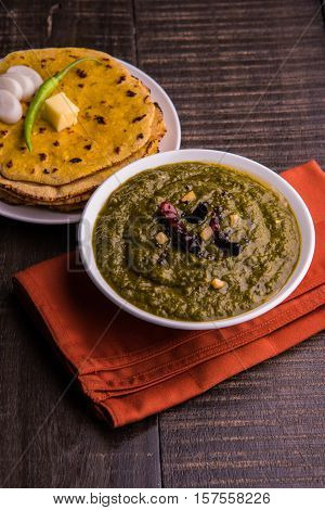 makki di roti and sarson ka saag, famous north indian food