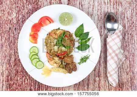 Fried Jasmine Rice In Green Curry With Mixed Meat.