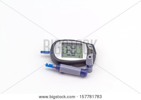 blood glucose meter the blood sugar value is measured on a finger