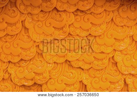Art Of Candle Pattern Like Feather In Candle Ceremony