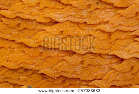 Art Of Candle Pattern Like Feather In Candle Ceremony