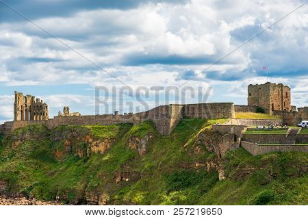 Tynemouth, England - August 2, 2018: Ruins Of The Medieval Tynemouth Priory And Castle, A Popular Vi