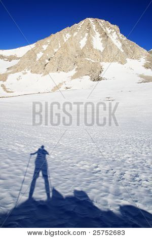 Man der Schatten und Berg