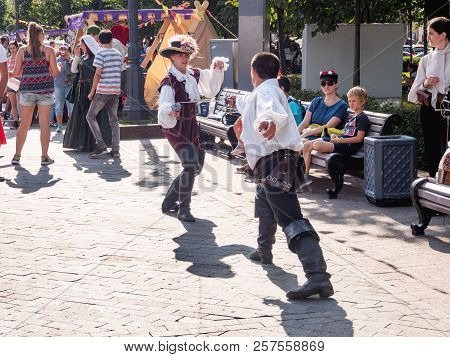 Moscow, Russia - August 19, 2018. Historical Fencing At The Festival Times And Epochs. Historical Re