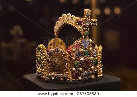 3 September 2018, Vienna, Austria: Treasury Of The Habsburg Dynasty Museum Hofburg Palace In Vienna 