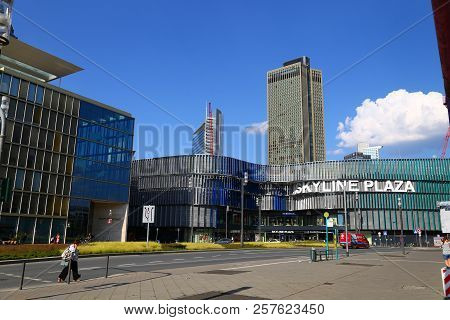 27.07.2018  Frankfurt Am Main, Germany , District Gallus, Gallusviertel,  Skyline Plaza Complex: Sho