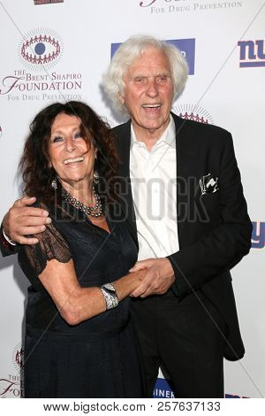 LOS ANGELES - SEP 7:  Francoise Kirkland, Douglas Kirkland at the Brent Shapiro Foundation Summer Spectacular at the Beverly Hilton Hotel on September 7, 2018 in Beverly Hills, CA