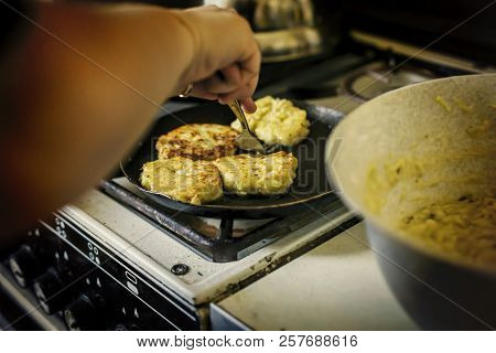 Draniki, Delicious, Food, Cooking, Lunch, Cuisine, Dinner, Dish, Kitchen, Plate, Traditional, Woman,
