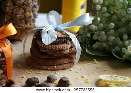 Fabulous Decorated Cookies For A Sweet Holiday