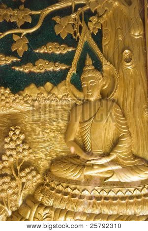 Low-kaiverruksissa historiallinen Buddha