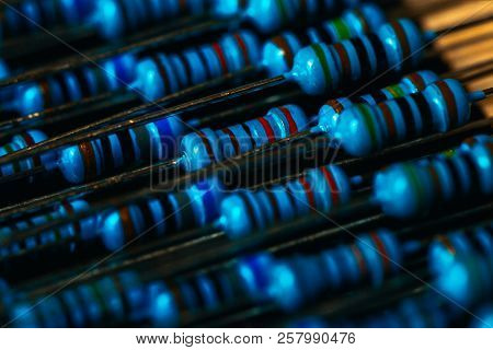 Many New Resistors Stay Together In Close-ups