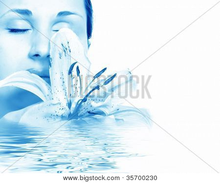 fiatal gyönyörű spa nő a lilly