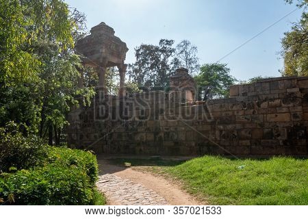 Tomb Of Sikandar Lodi, A Ruler Of The Lodi Dynasty In Lodi Gardens In New Delhi, India