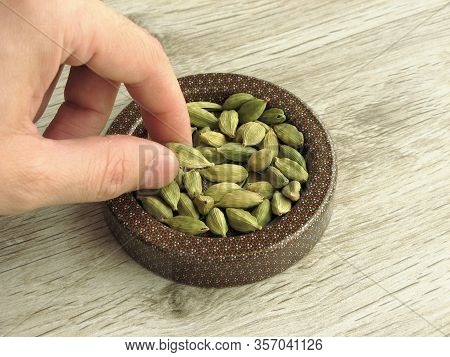 Green Cardamom Pod (elachi) - An Ancient Herbal Seed Pod- Belongs To The Family Of Zingiberaceae. Ma