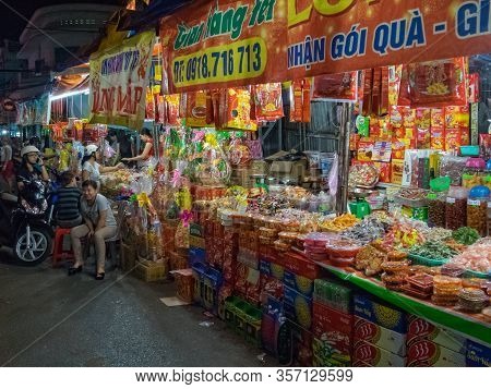 Long Xuyen, Vietnam - February 3, 2016: Evening Market A Few Days Before The Vietnamese New Year