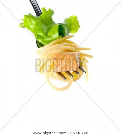Spagetti tavuk dilim