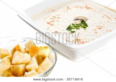 Pilzsuppe mit Cracker Creme