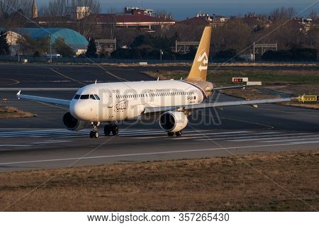 Istanbul / Turkey - March 27, 2019: Lybian Airlines Airbus A320 5a-lak Passenger Plane Departure At 