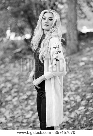 Feel So Warm And Comfortable. Autumn Fashionable Cardigan. Girl Stylish Outfit With Soft Wool Or Cas