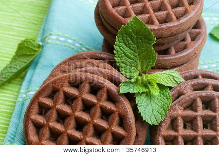 Schokolade Cookies und grüner Minze