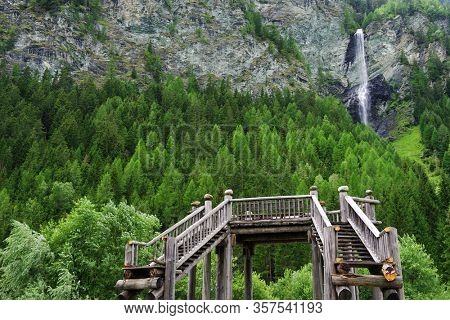 Jungfernsprung waterfall near Heiligenblut, Hohe Tauern National Park, Austria, Europe