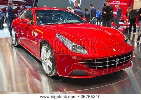 Genève - 8 marts: The Ferrari FF udstillet på 81 International Motor Show Palexpo-Genève på M