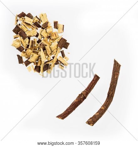 Close Up Of Ayurvedic Herb Liquorice Root,licorice Root, Mulethi Or Glycyrrhiza Glabra Root On A Woo
