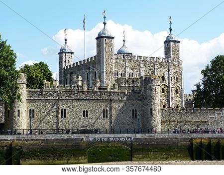 London / England, Uk - July 1, 2014: The Tower Of London.