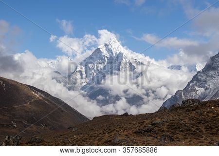 Scenic View Of Ama Dablam Mountain Peak At Chola Lake Near Zongla Village,everest Base Campe Treakki