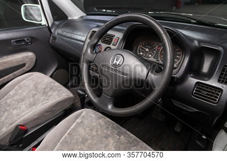 Honda Capa-  Car Interior - Dashboard, Player, Steering Wheel With Logo And Buttons, Speedometer And