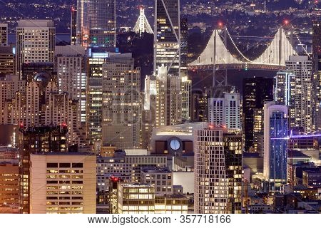 San Francisco Downtown Panorama. Crowded Skyline From Twin Peaks On A Clear Evening.