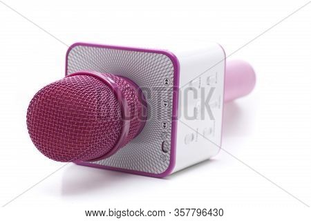 Wireless Microphone With Built-in Speaker, For Use For Karaoke