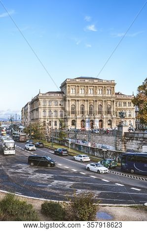 Budapest, Hungary - Nov 6, 2019: Busy Road With Cars In The City Center Of The Hungarian Capital. Th