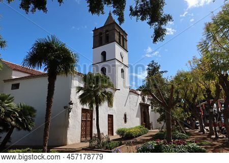 Icod De Los Vinos, Tenerife, Spain, April 25, 2022: Facade And Bell Tower Of The Church Of San Marco